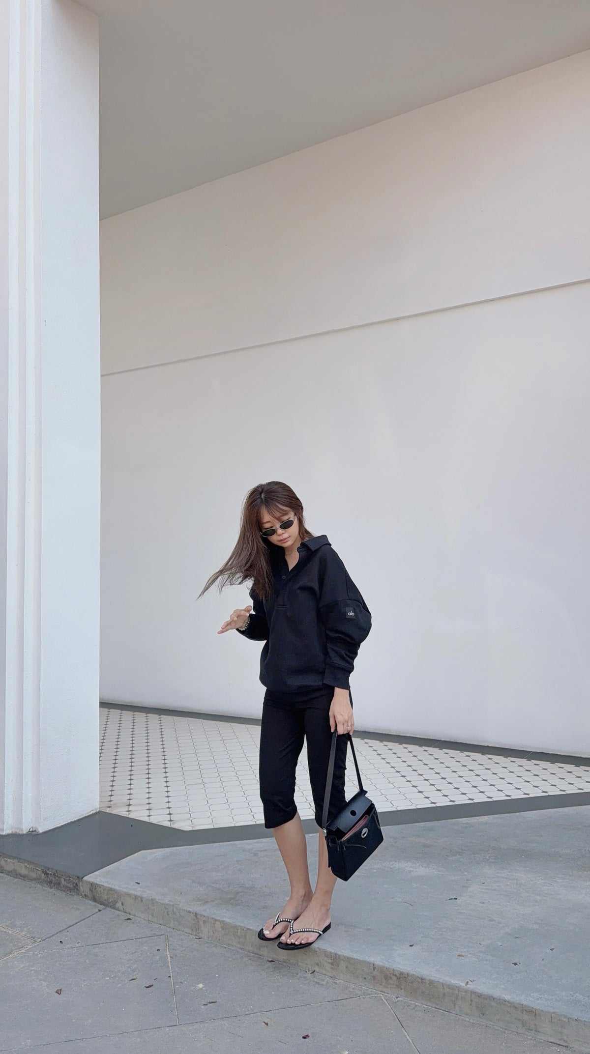 STRETCH CAPRI PANTS