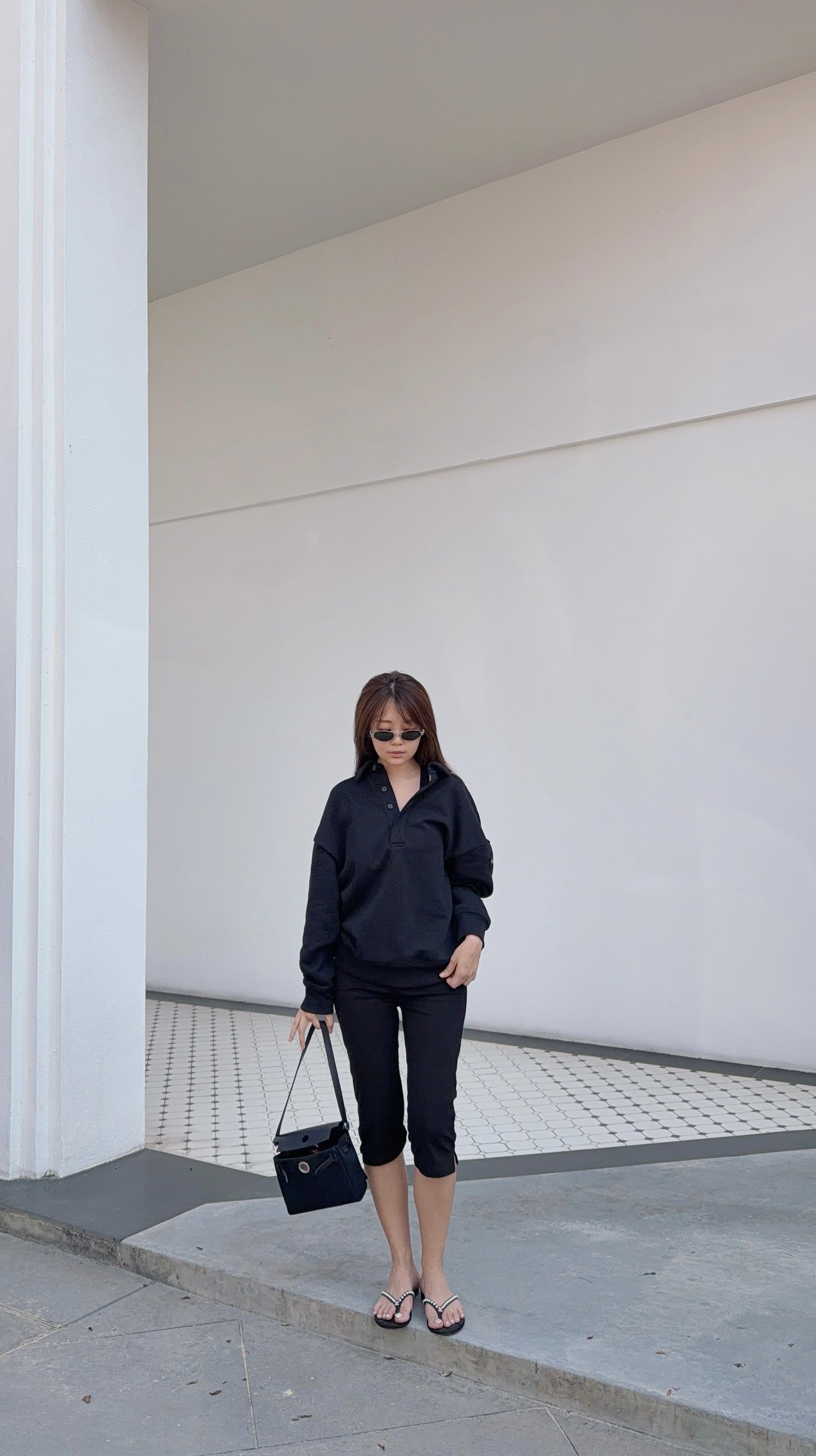 STRETCH CAPRI PANTS