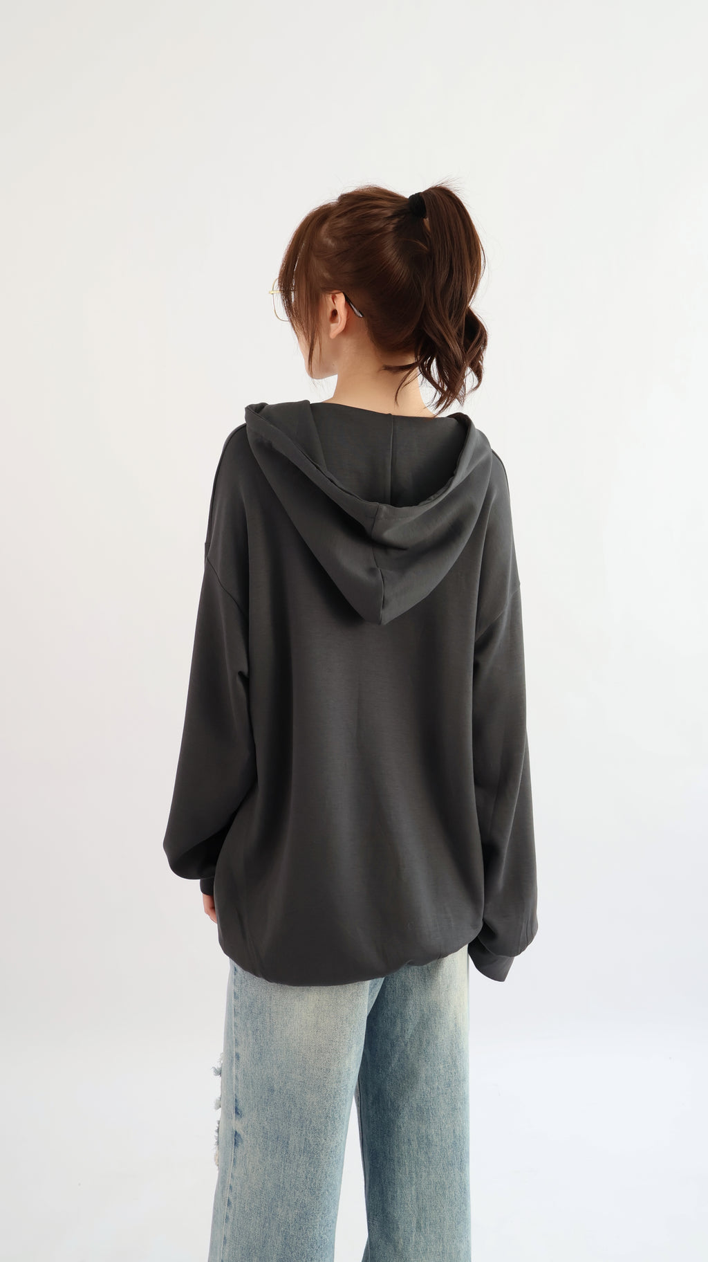 HOODED SWEATER