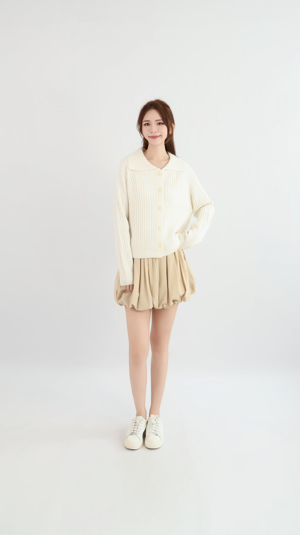 HOODED SWEATER