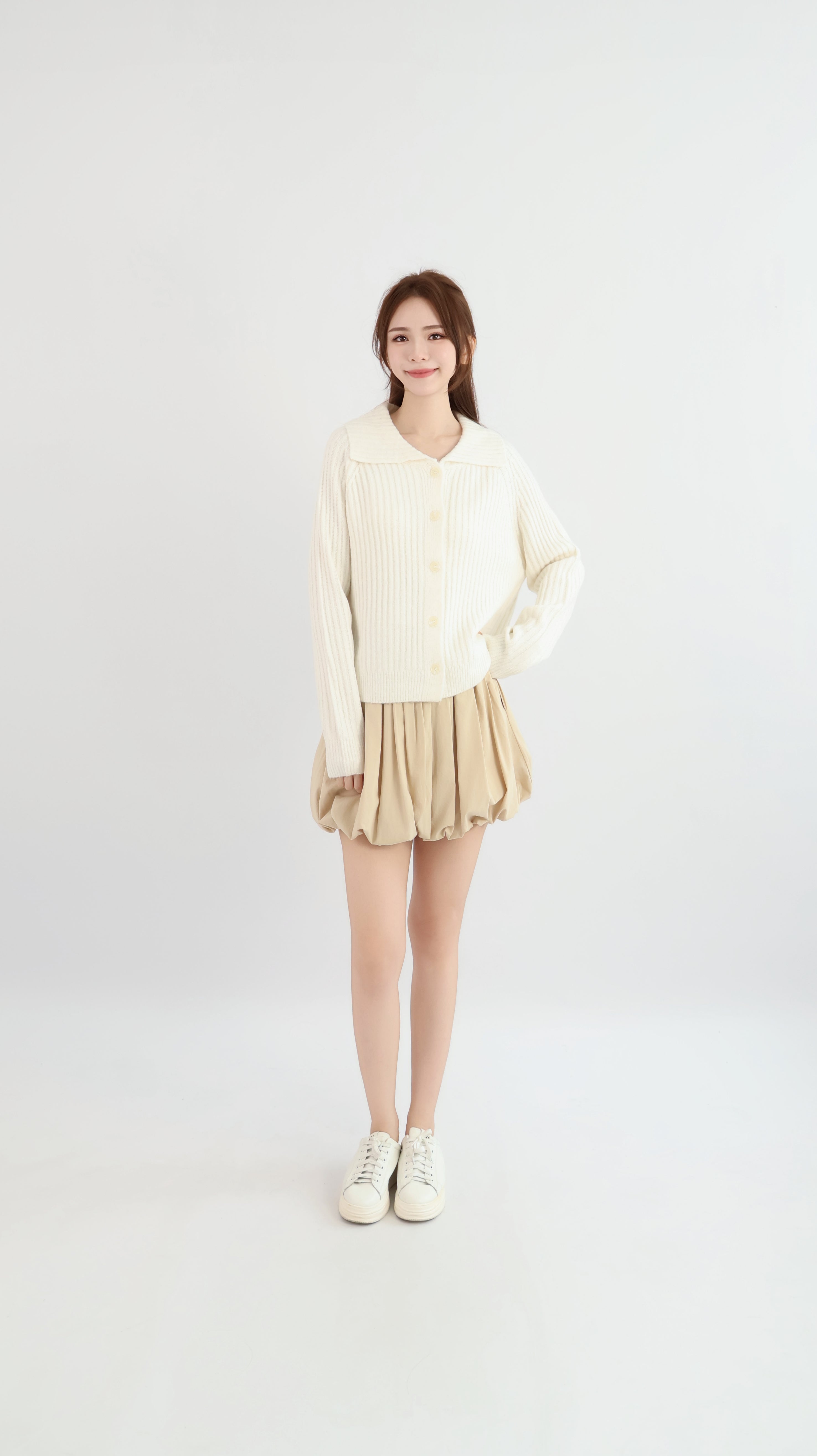 HOODED SWEATER