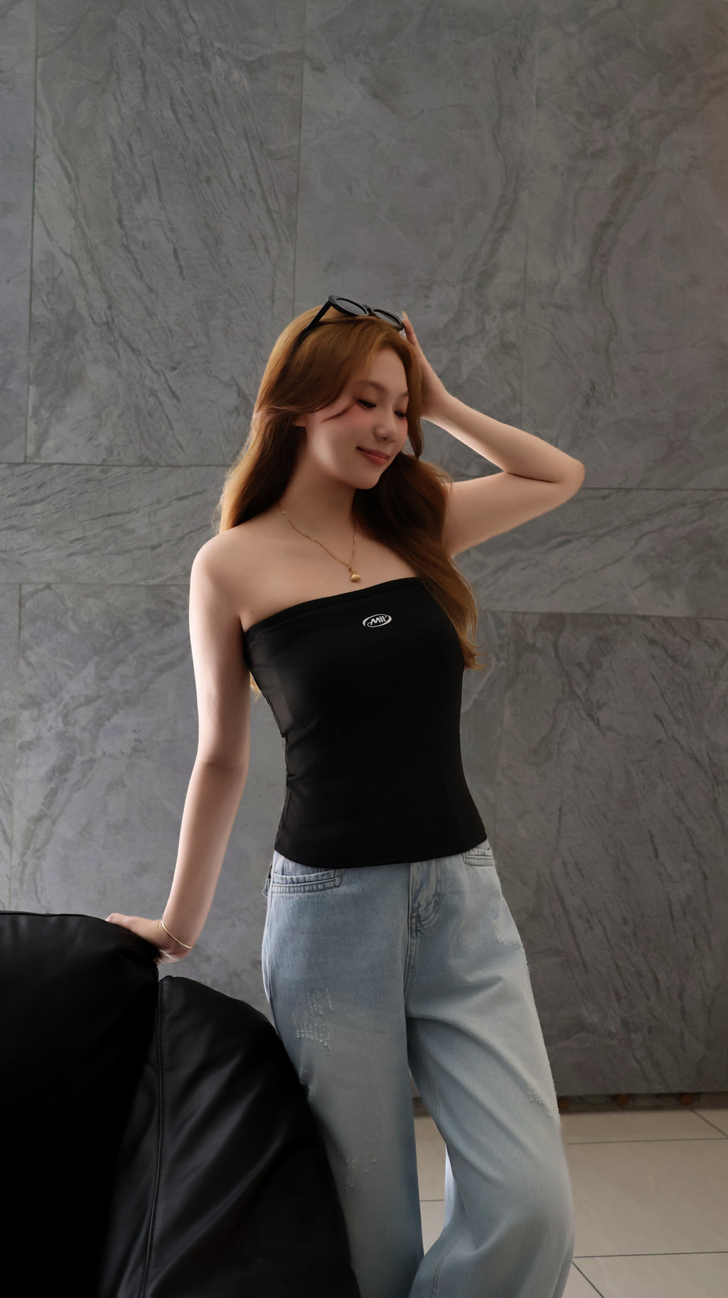 SIGNATURE TUBE TOP