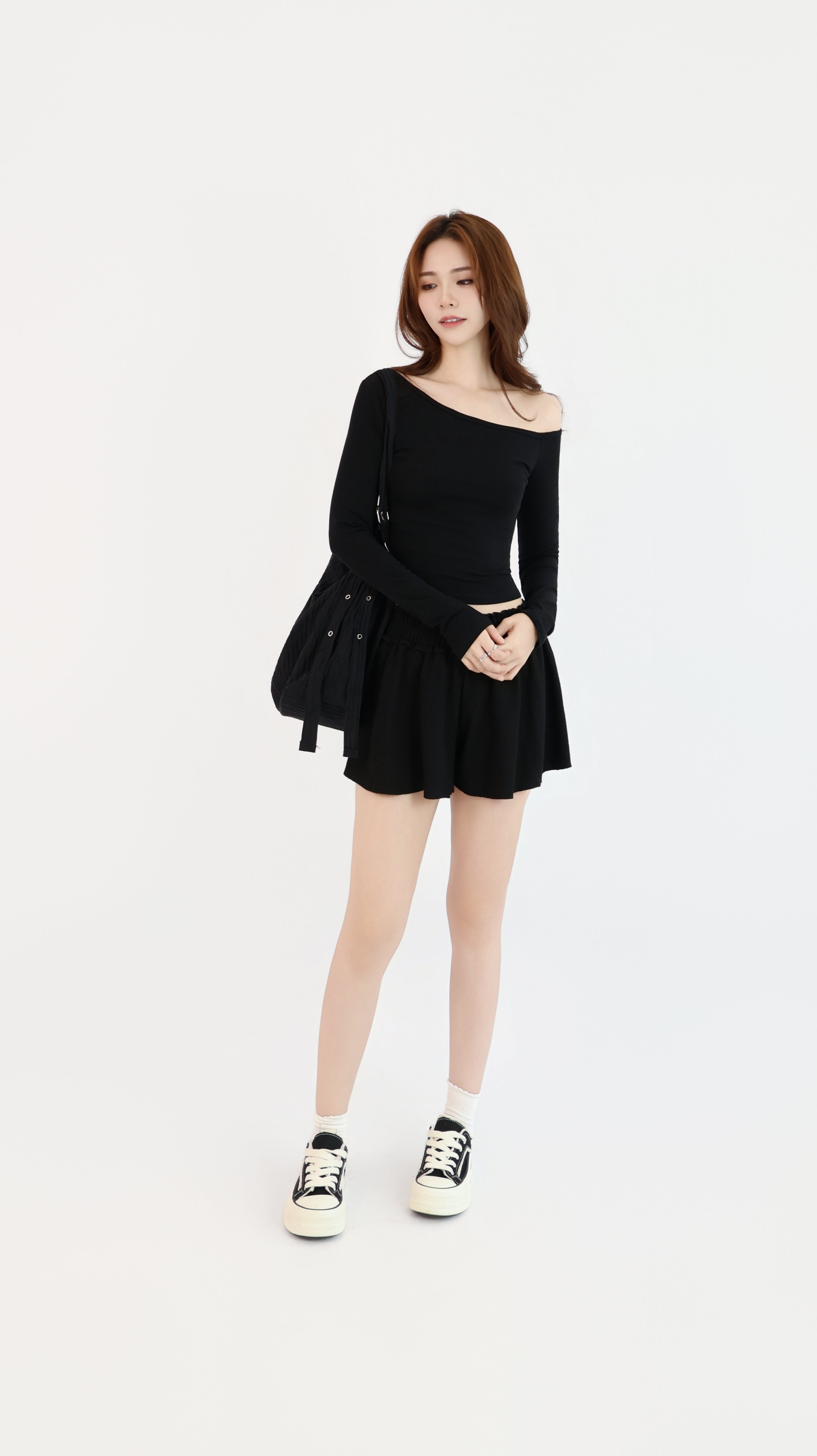 ONE SHOULDER TOP