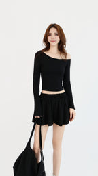 ONE SHOULDER TOP