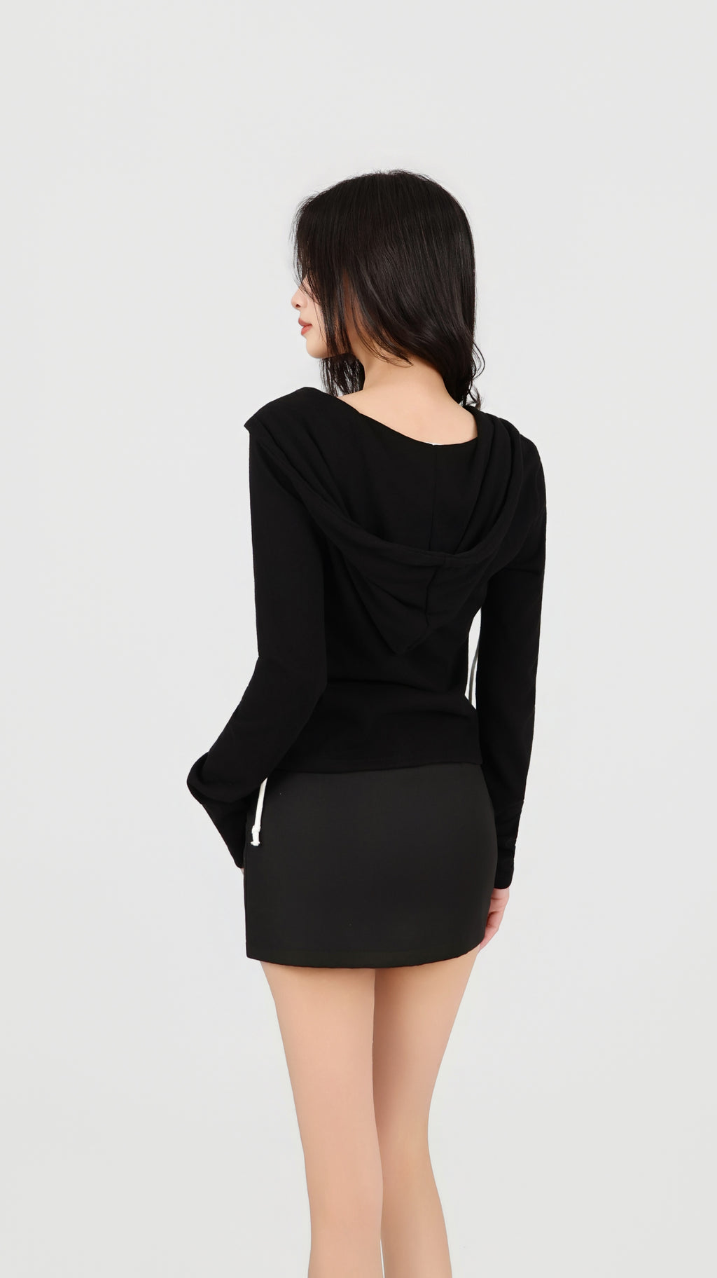 HOODED JACKET