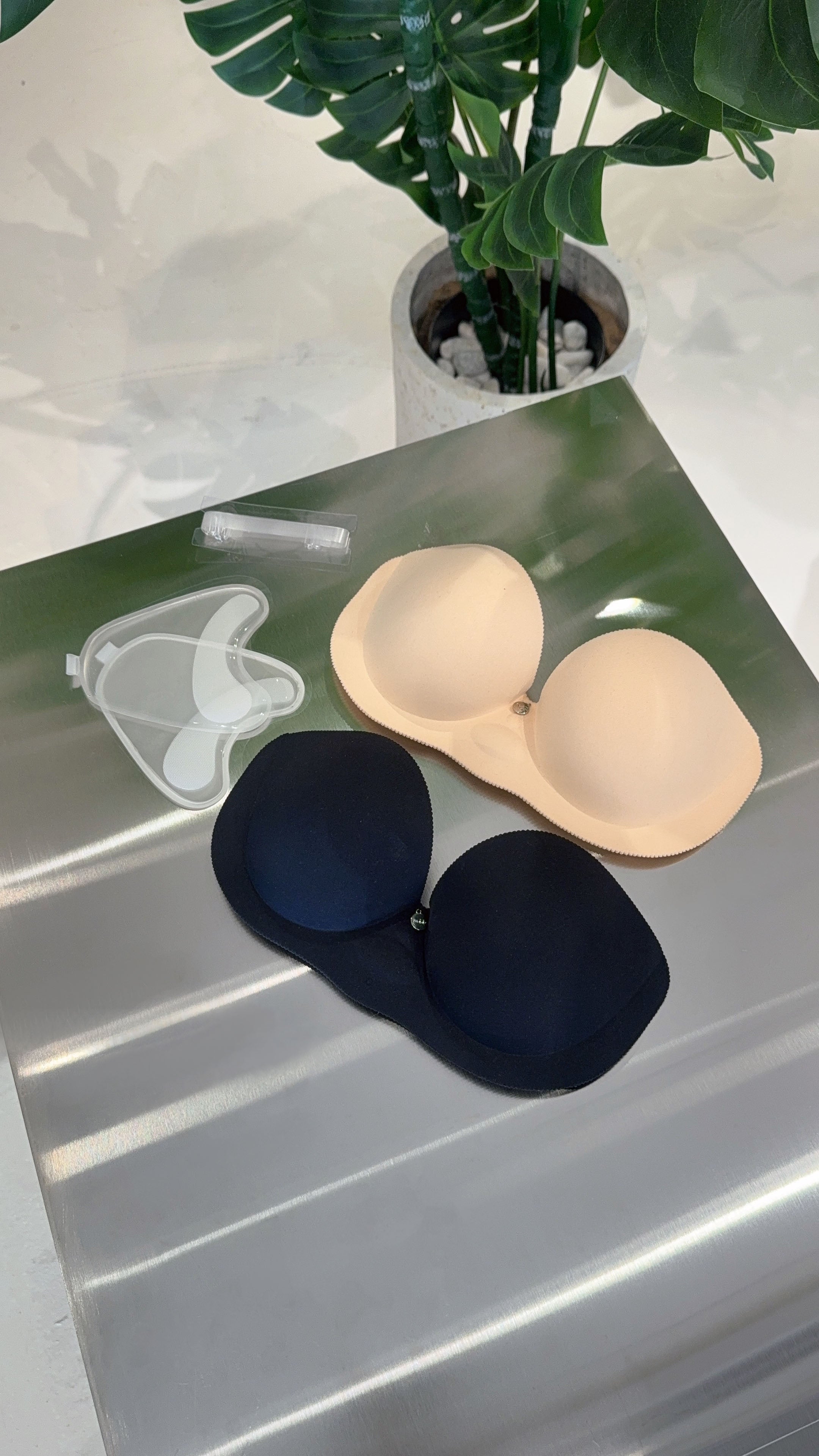 INVISIBLE PUSH UP BRA