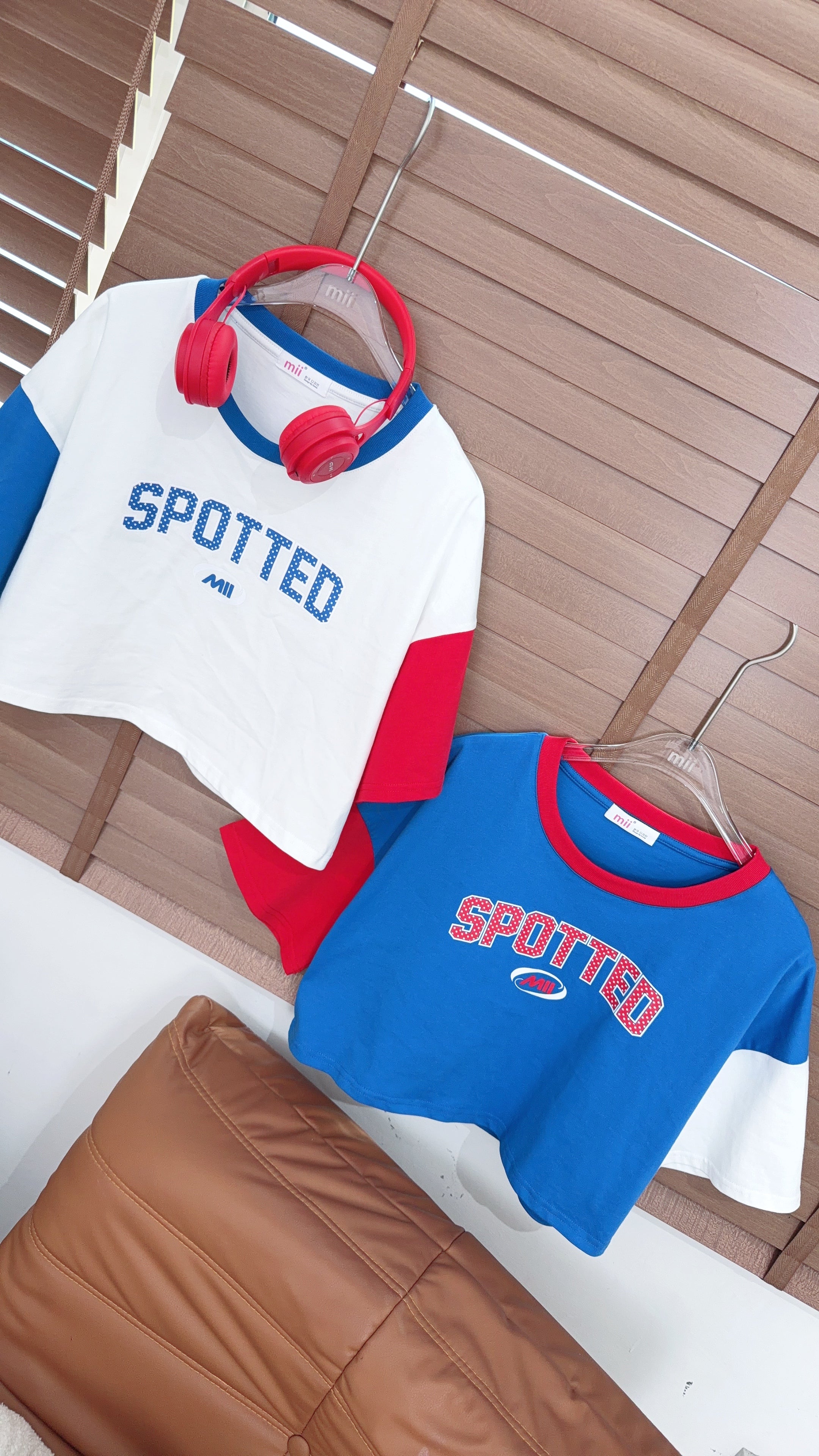 VARSITY CONTRAST TEE