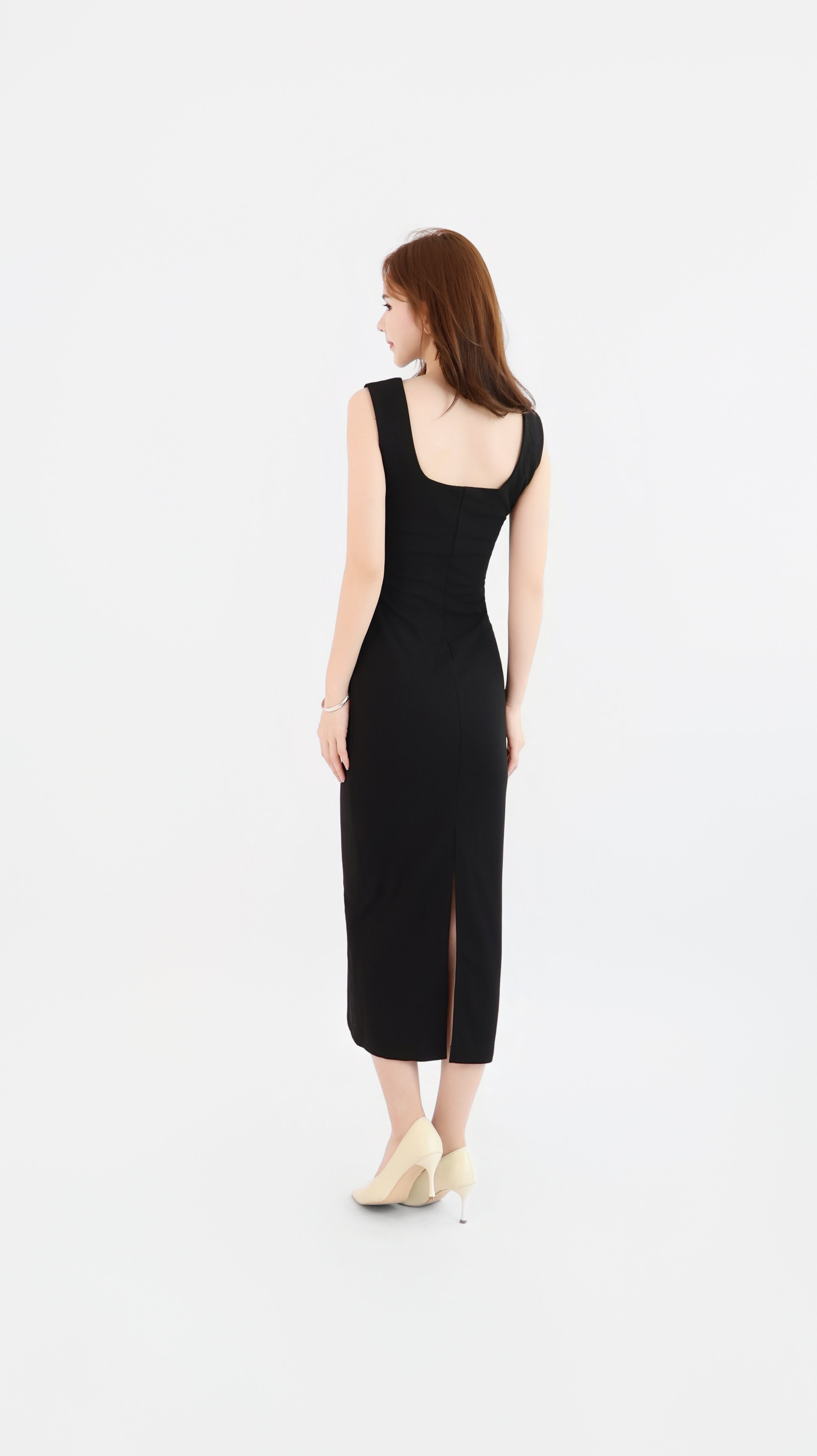 SOFT AURA MAXI DRESS