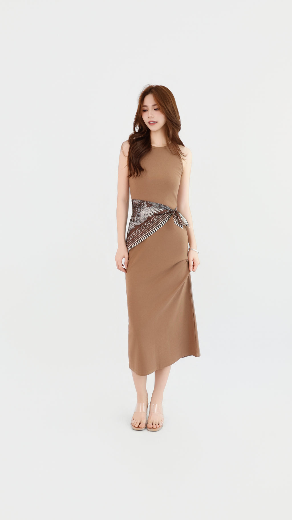 ESSENTIAL TANK MIDI