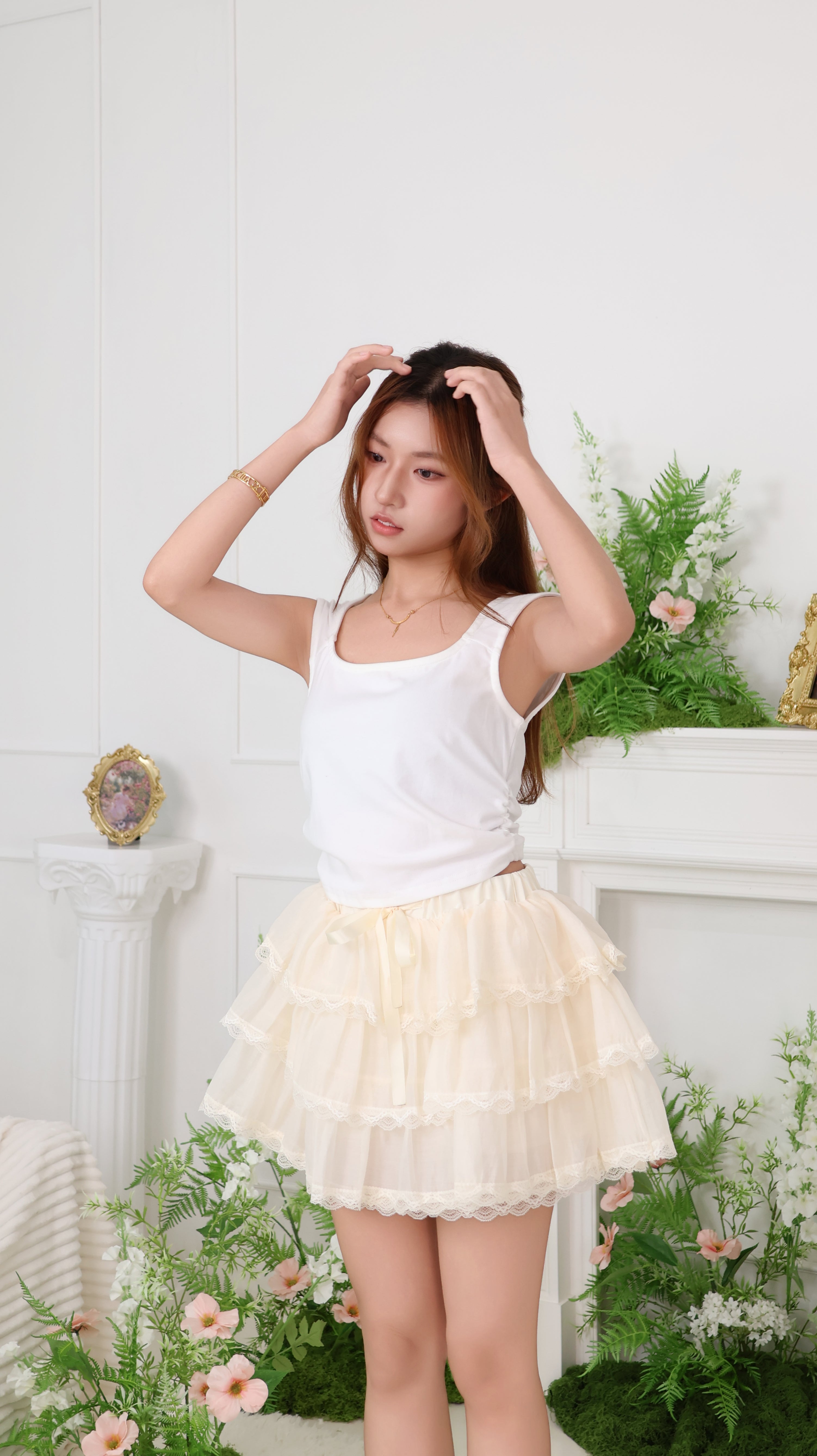 LACE RUFFLE MINI SKIRT