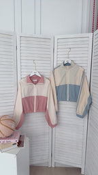 BOMBER JACKET