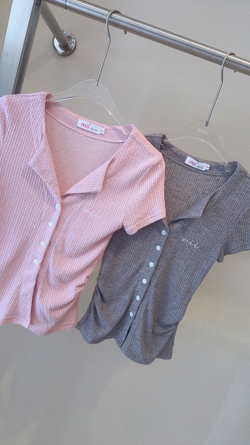 WAFFLE BUTTON TOP