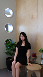 CONTOUR FIT SCOOP TEE