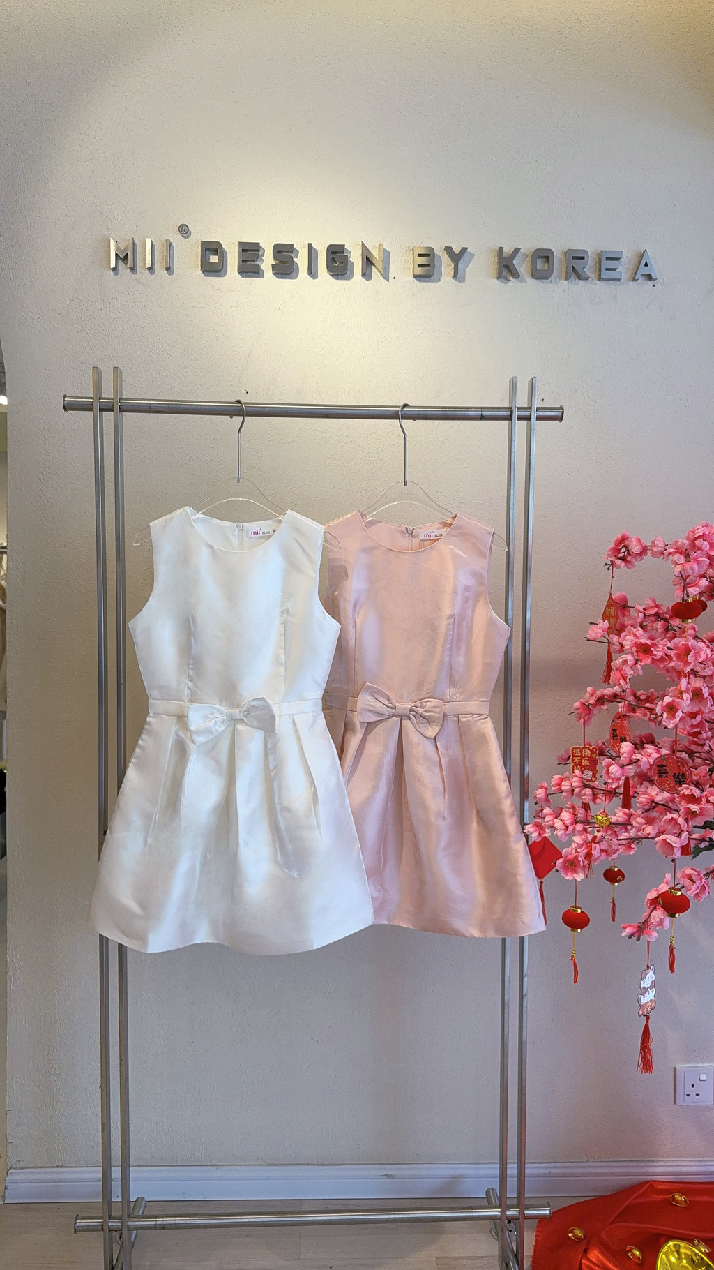 BOW SATIN DRESS