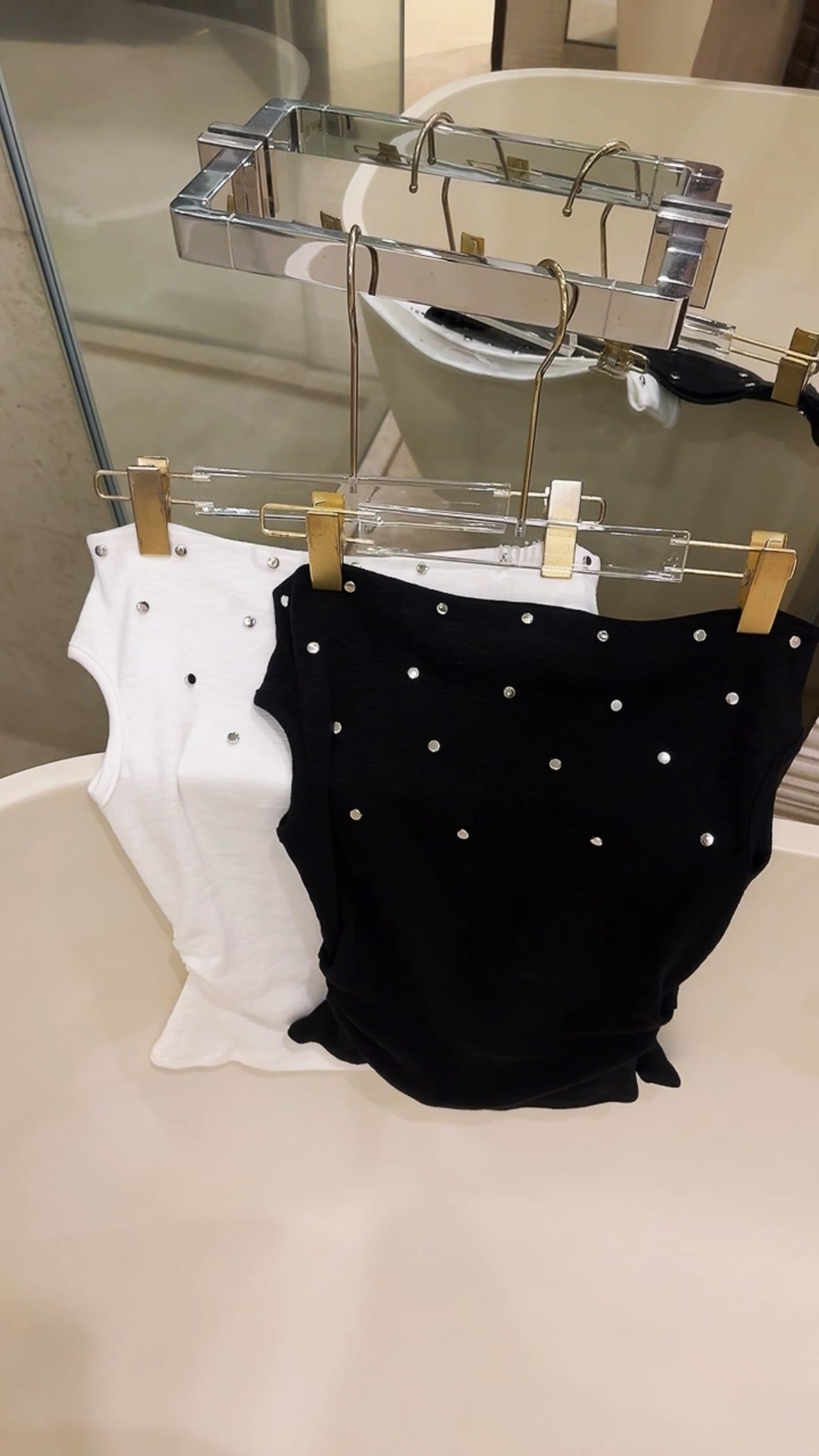 LUSTRE PEARL TOP