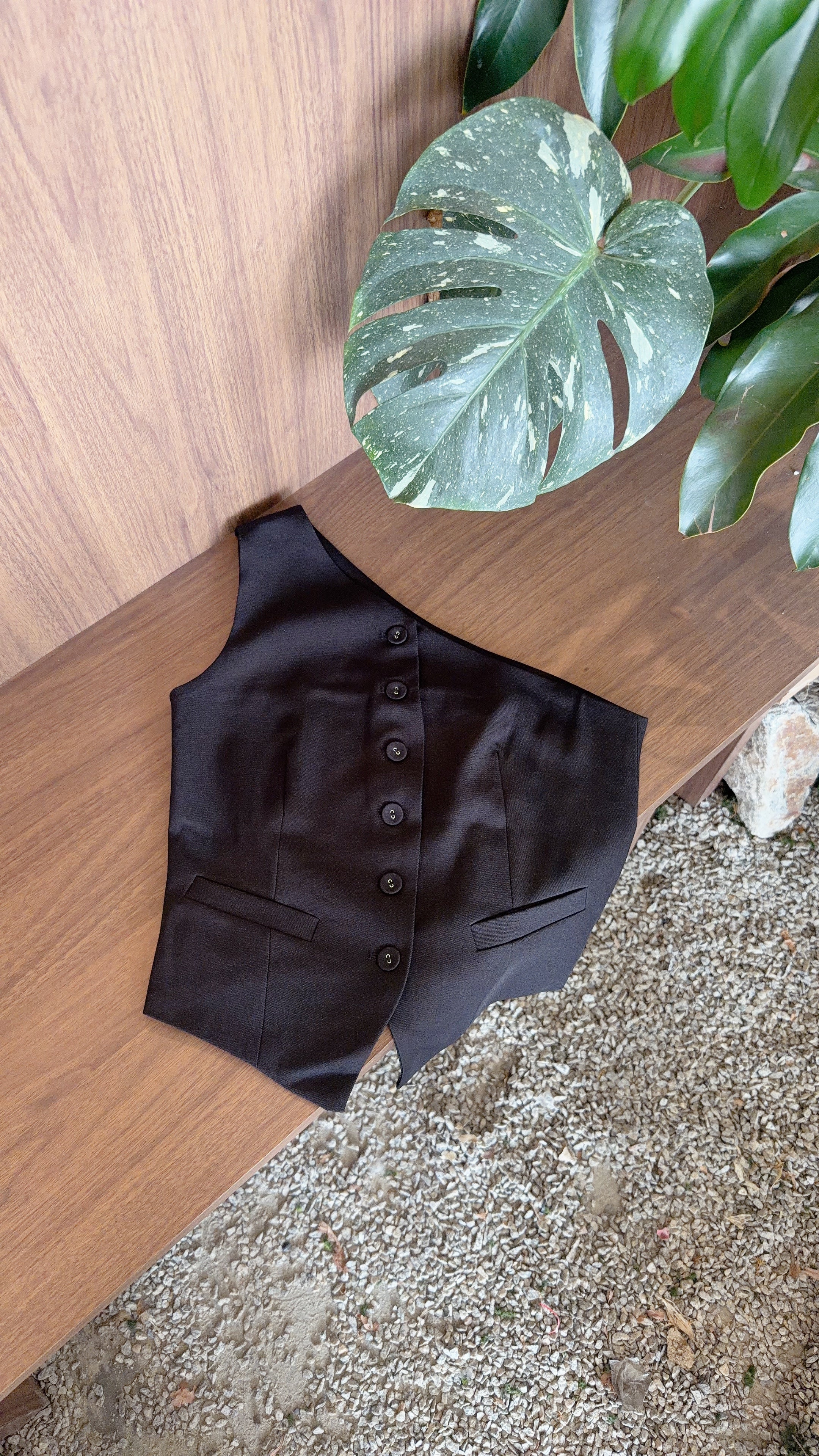 ONE SHOULDER TAILORED VEST