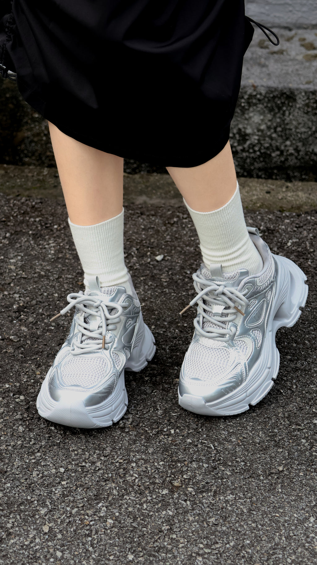 SNEAKER