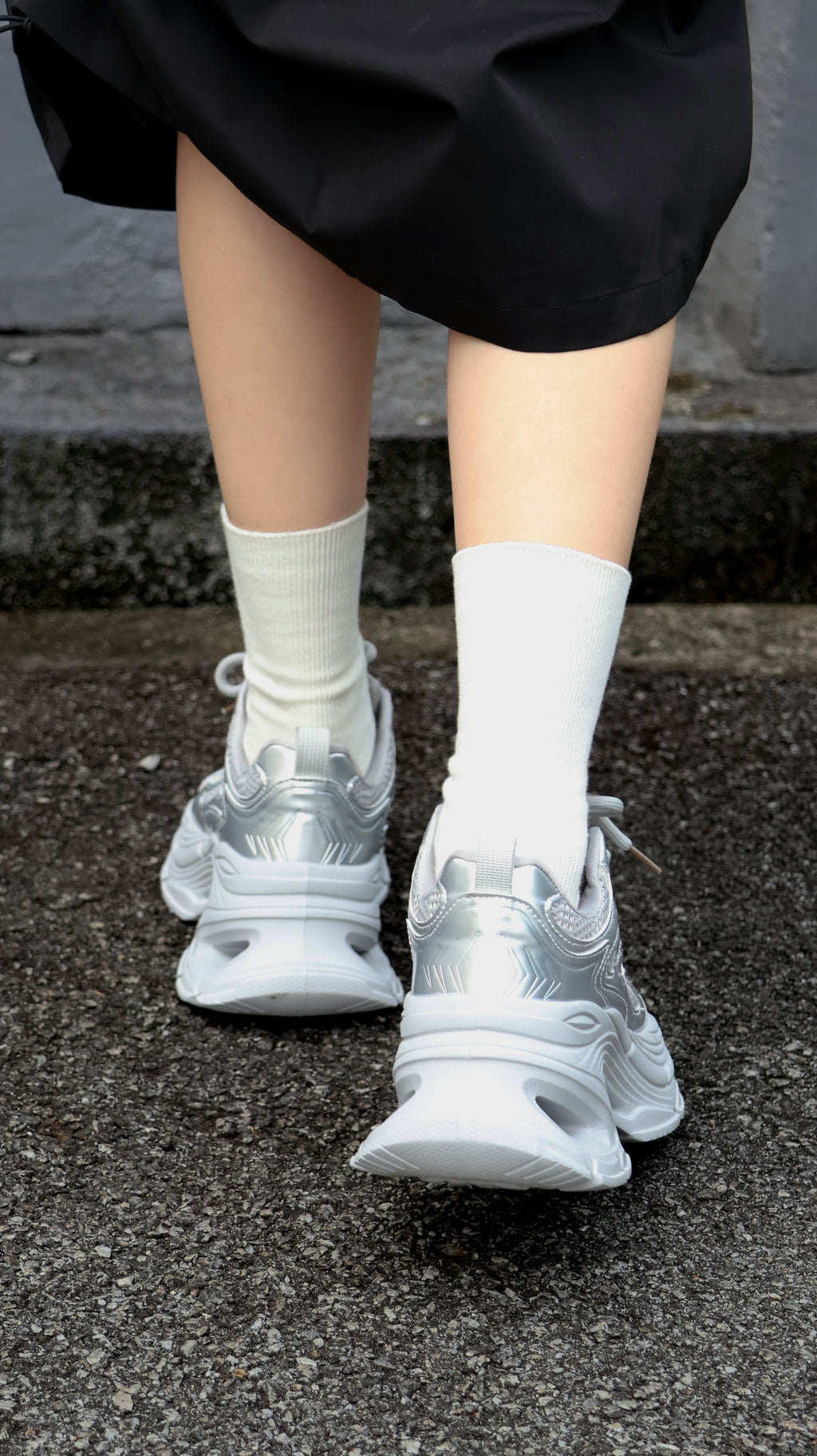 SNEAKER