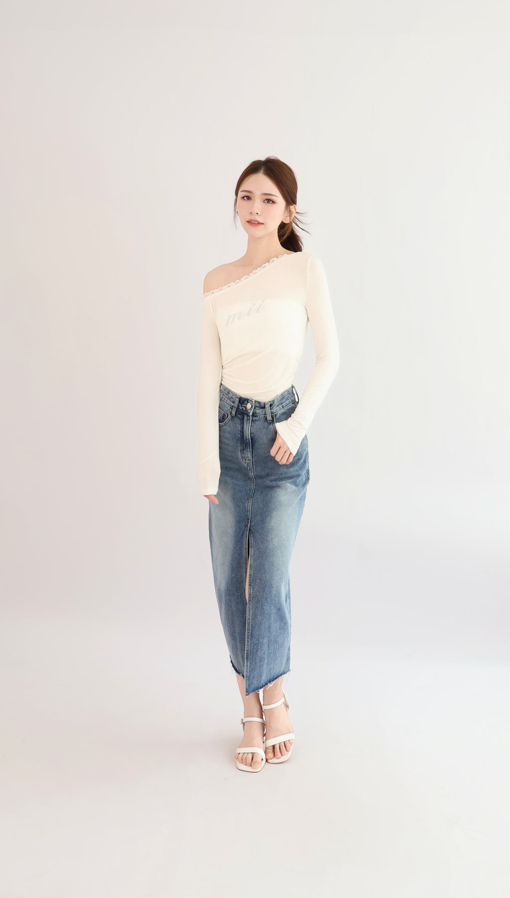 OFF SHOULDER TOP