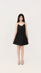 CLEAN FIT SLIP DRESS