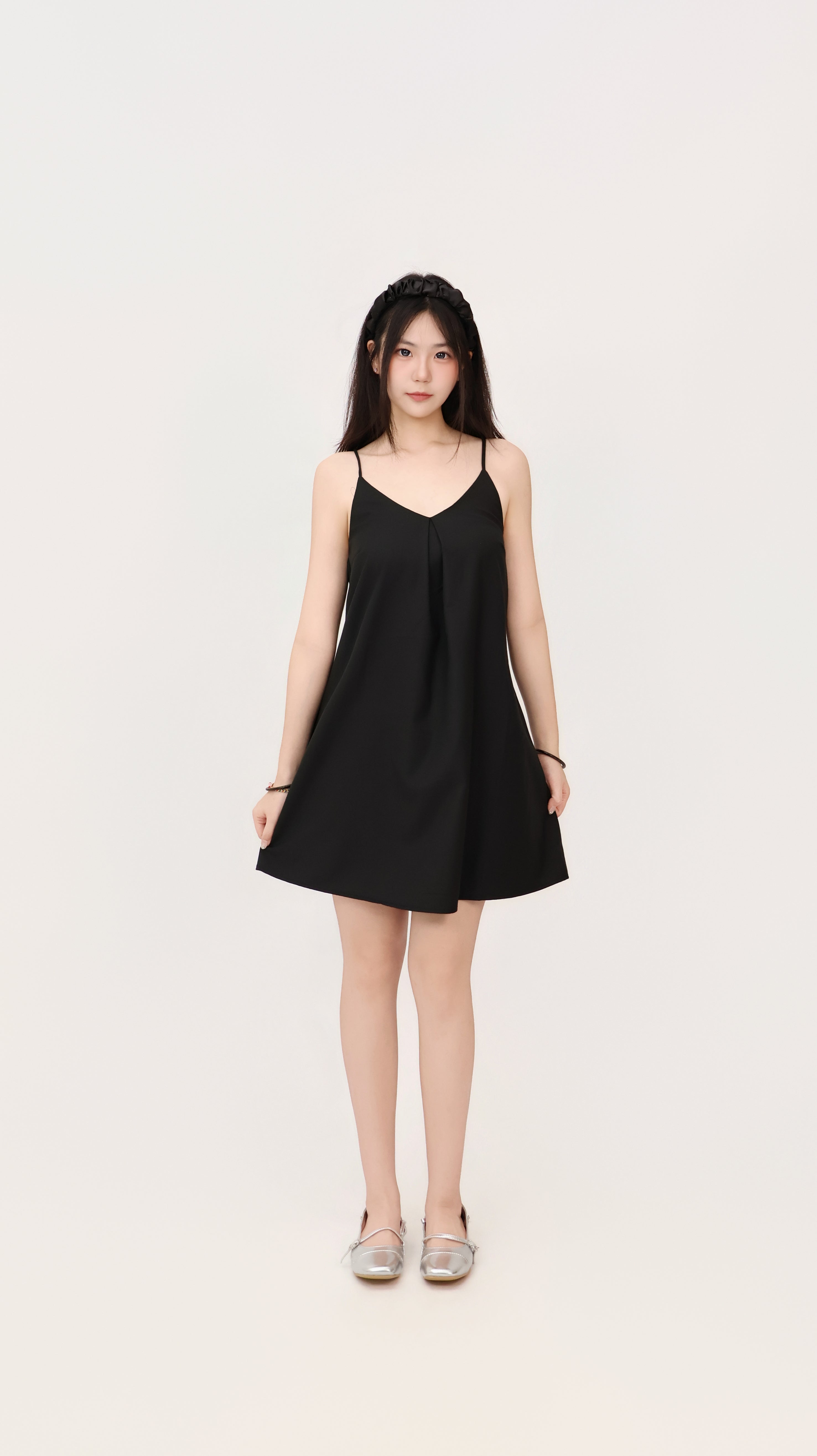 CLEAN FIT SLIP DRESS