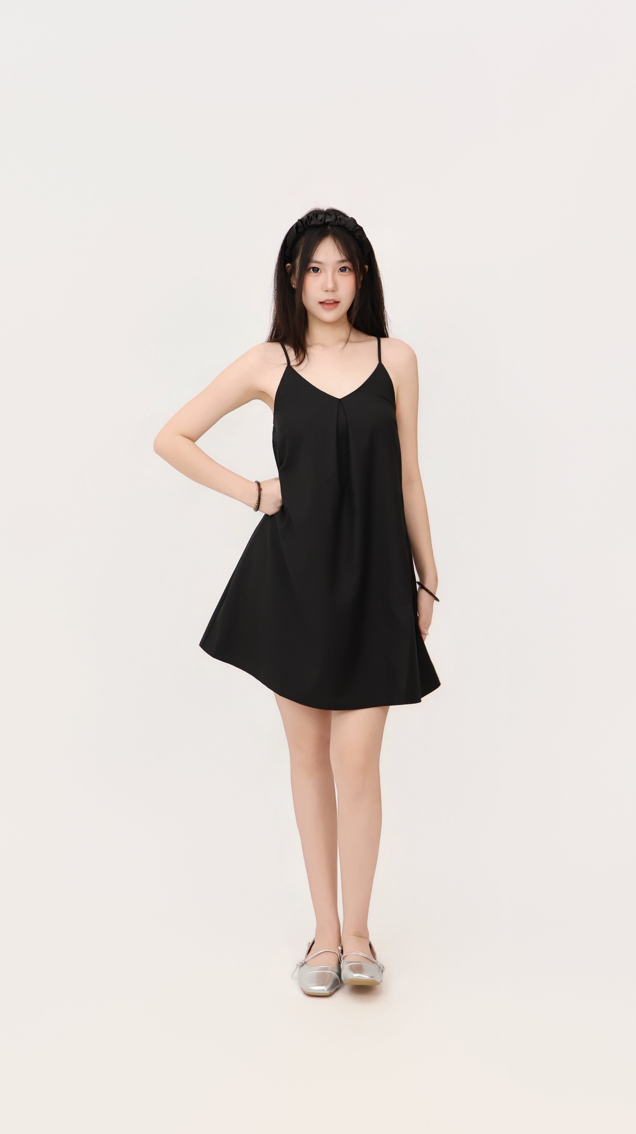 CLEAN FIT SLIP DRESS