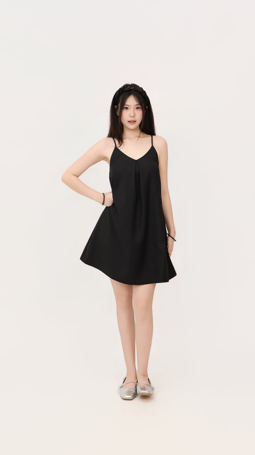 CLEAN FIT SLIP DRESS