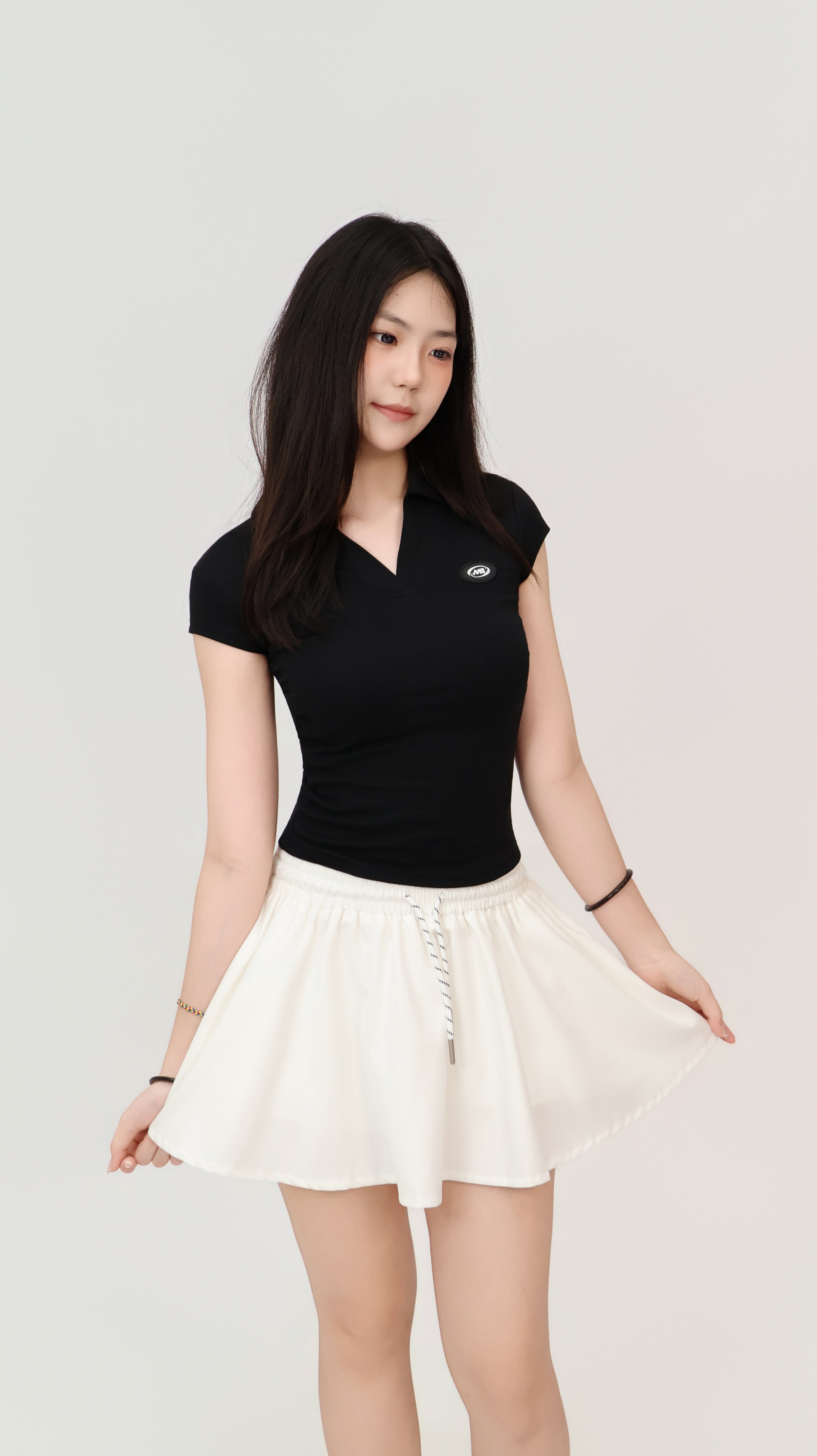 V NECK COLLAR TOP