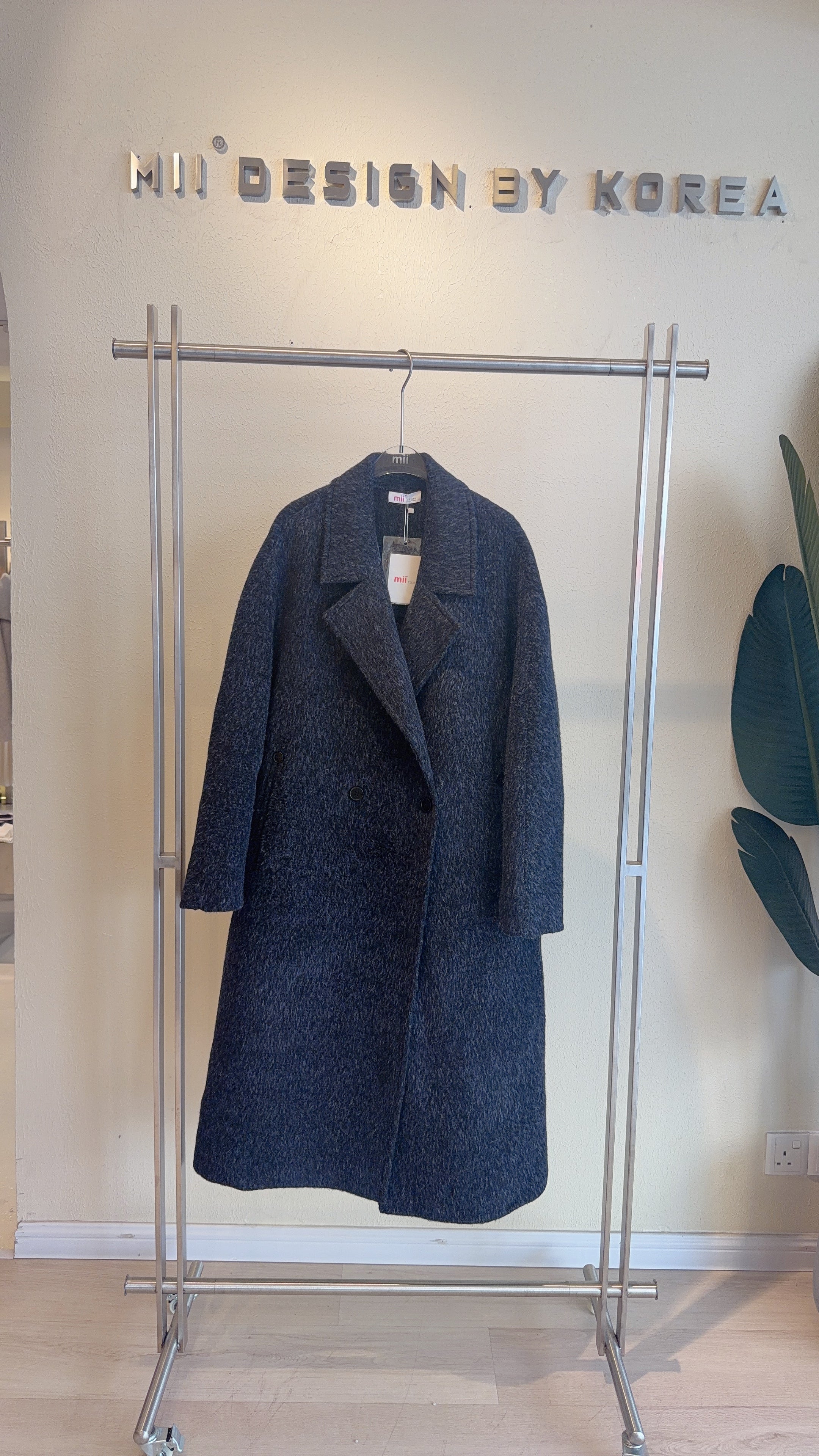 CLASSIC LAPEL LONG COAT