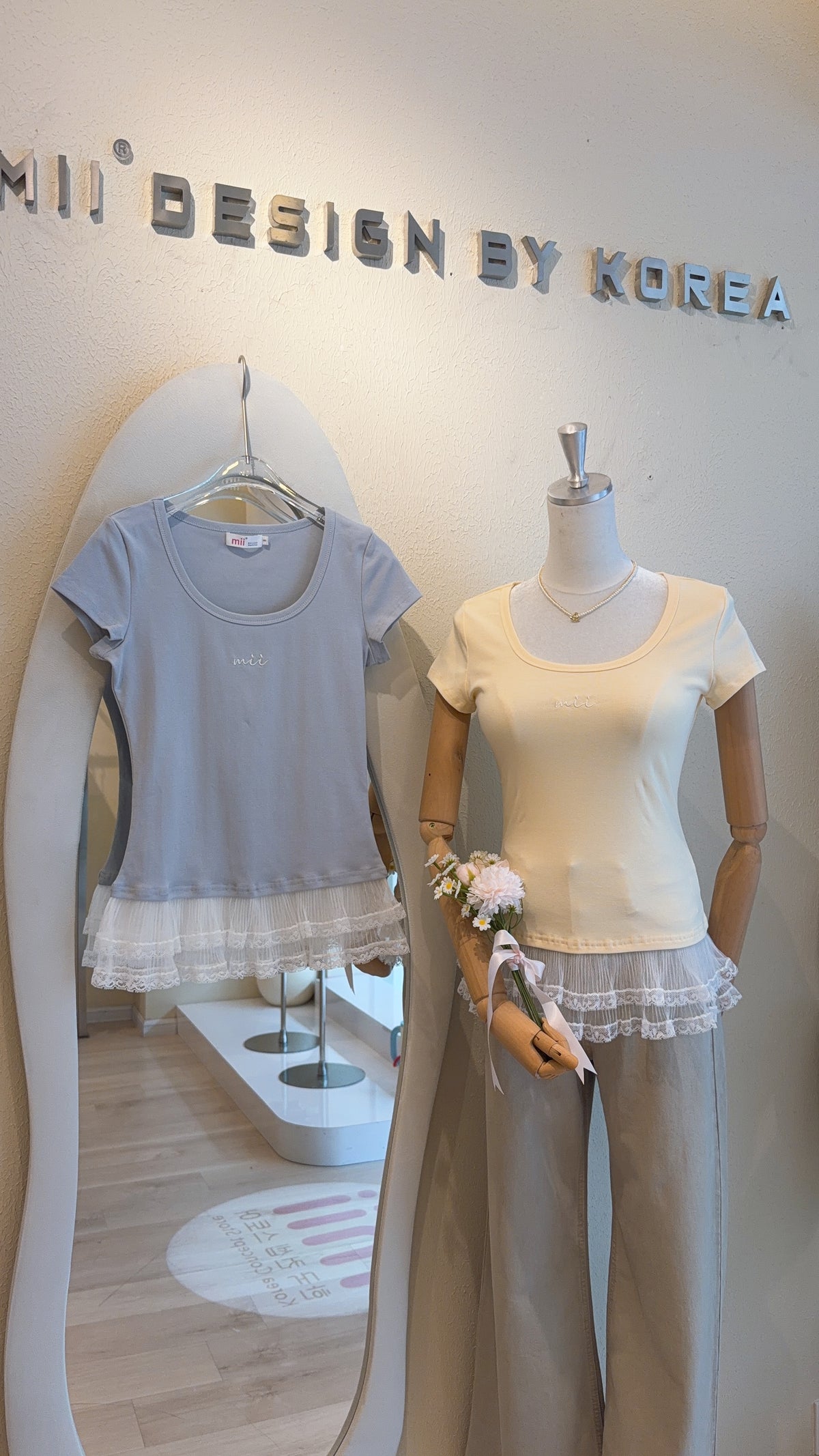 SIGNATURE BABY TEE