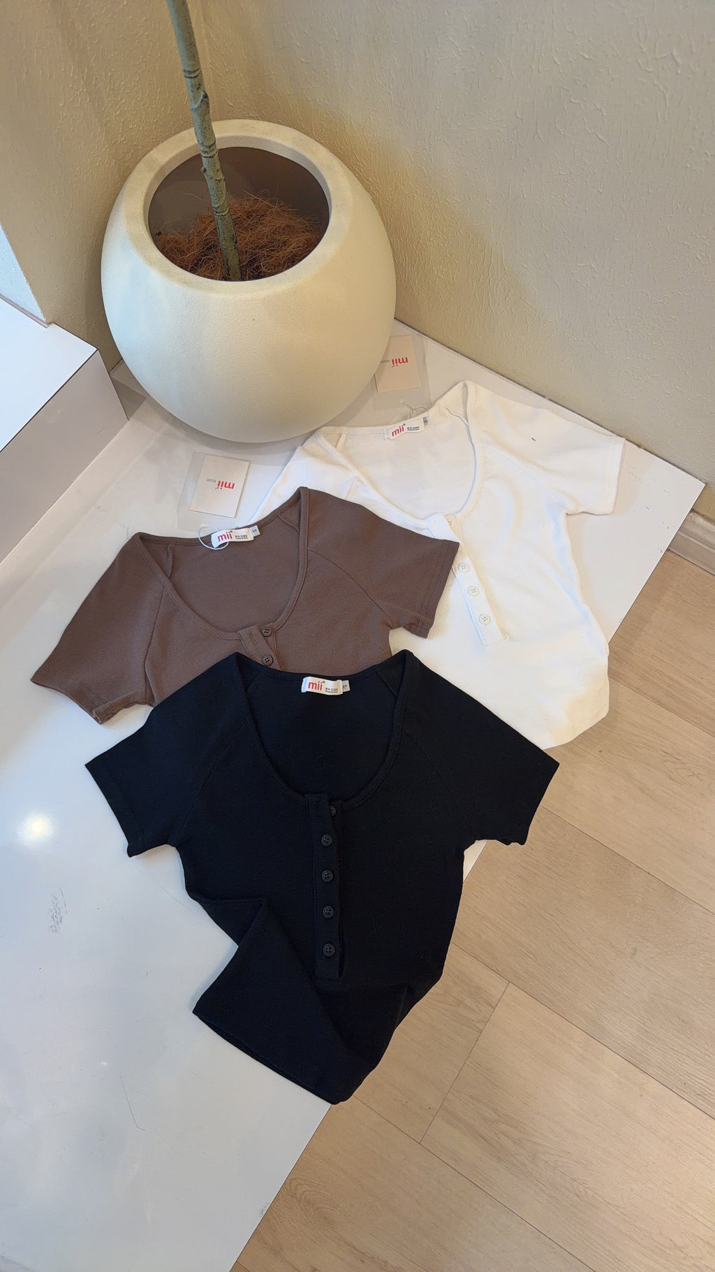CONTOUR HENLEY TOP
