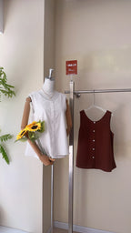 FLOWY SLEEVELESS TOP